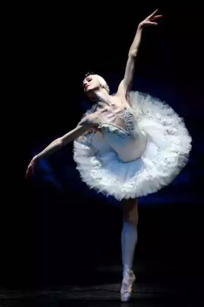 盤錦萬達(dá)廣場舞藝舞蹈演出 動漫游戲開發(fā)主題，你不能錯過的精彩